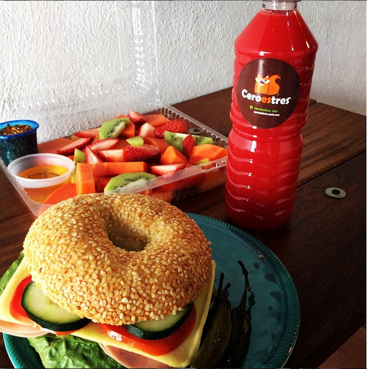 Ceroestres Jugos Y Comida Saludable-4