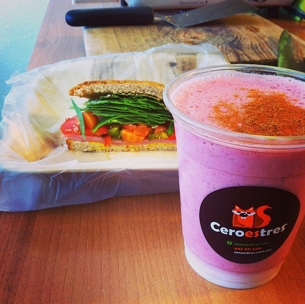 Ceroestres Jugos Y Comida Saludable-7