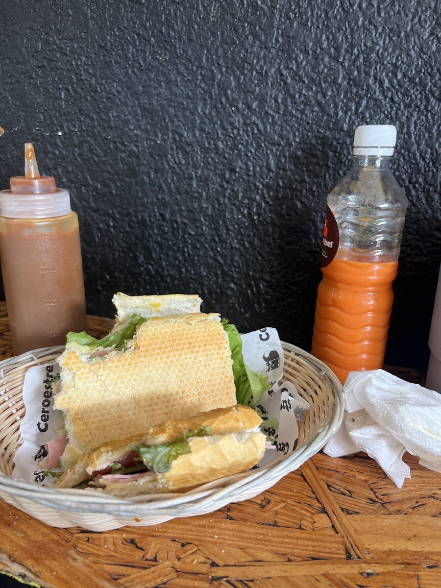 Ceroestres Jugos Y Comida Saludable-9